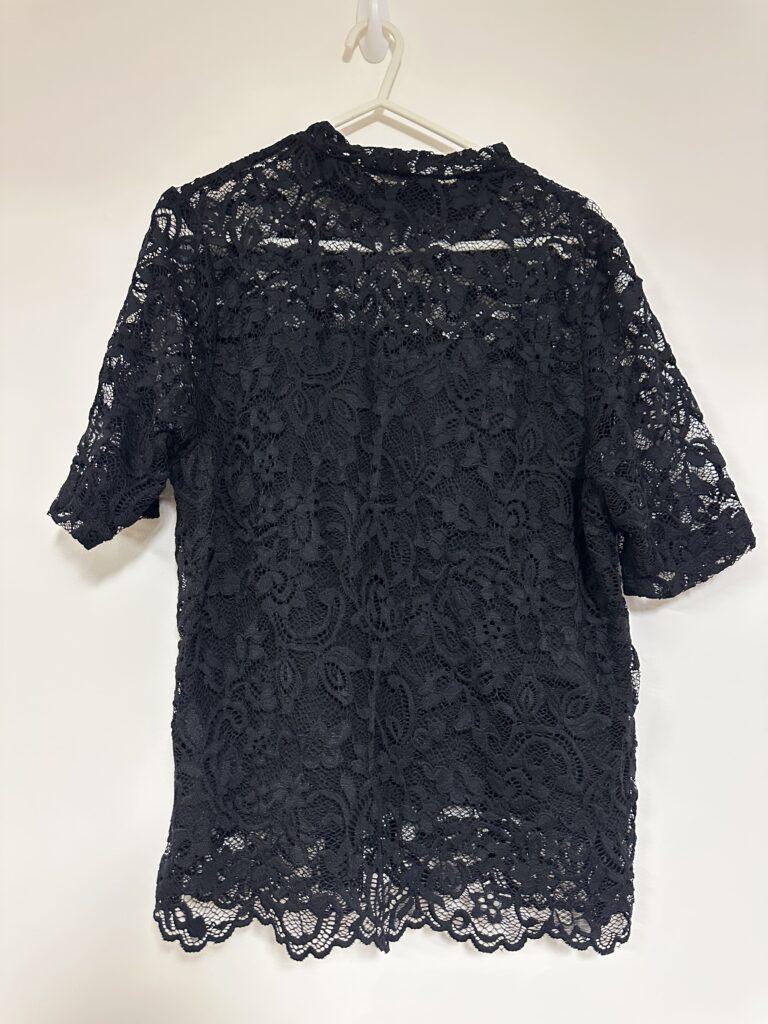 Short Sleeve Mockneck Embroidered Lace Top